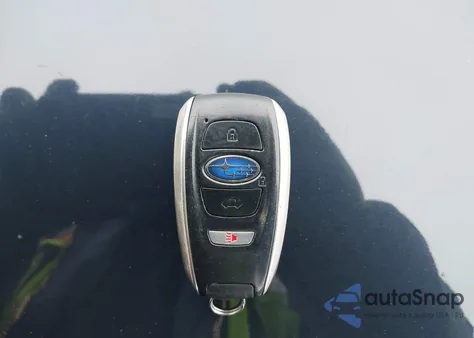 2017 Subaru Outback 2.5I Limited из США, поврежденный, VIN 4S4BSANC7H3335161